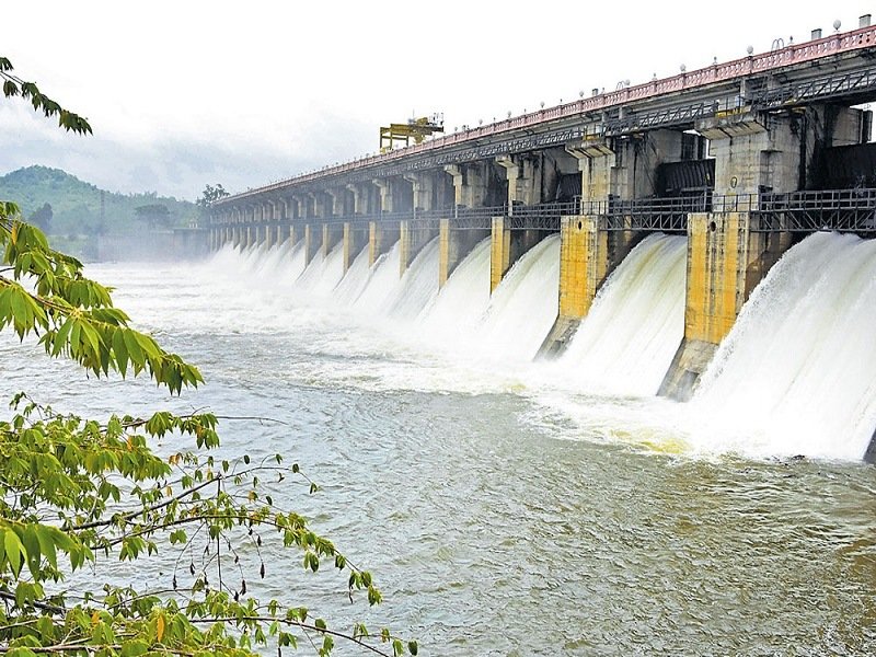 Gajanur Dam in Shimogga, Karnataka, a scenic reservoir surrounded by lush landscapes and serving as an important water resource for the region.